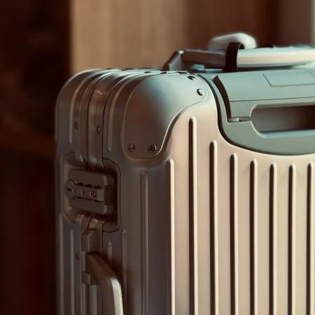 Alloy Weekender Case